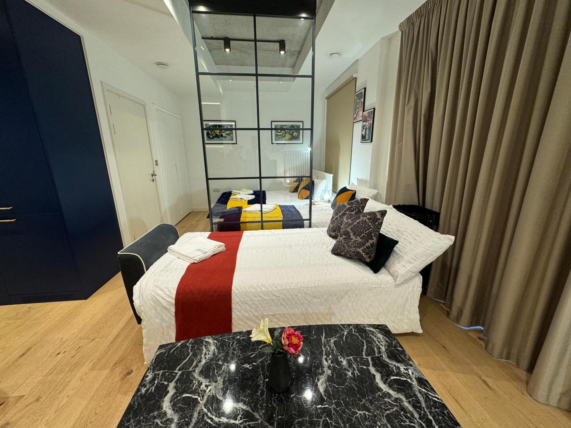 Amazing Cosy Apartment, Next To O2 Arena And Close To London Excel, Secure Parking Exterior photo